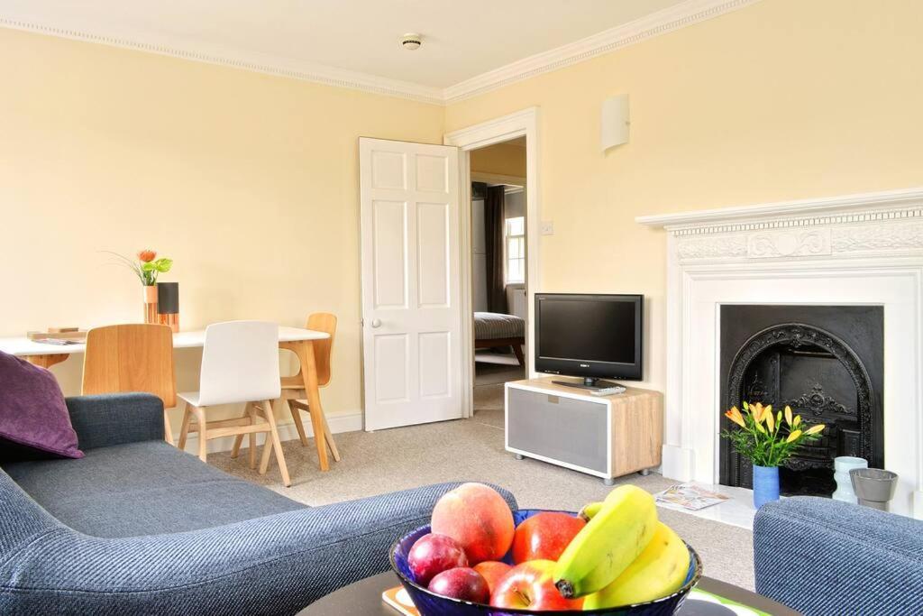Appartement **spotless, Bright 2 Double Bed, Period Features** *