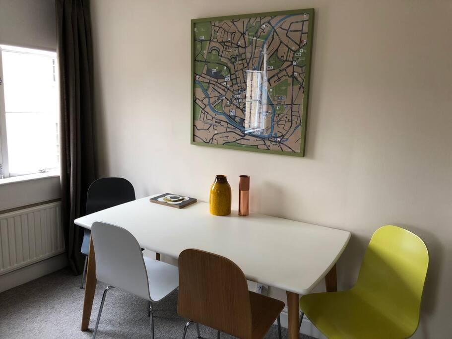 **spotless, Bright 2 Double Bed, Period Features** Appartement Bath